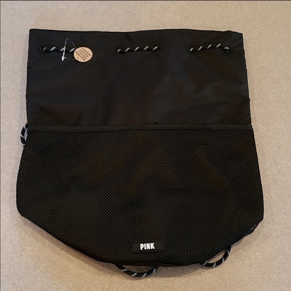 VS drawstring back pack. New !
